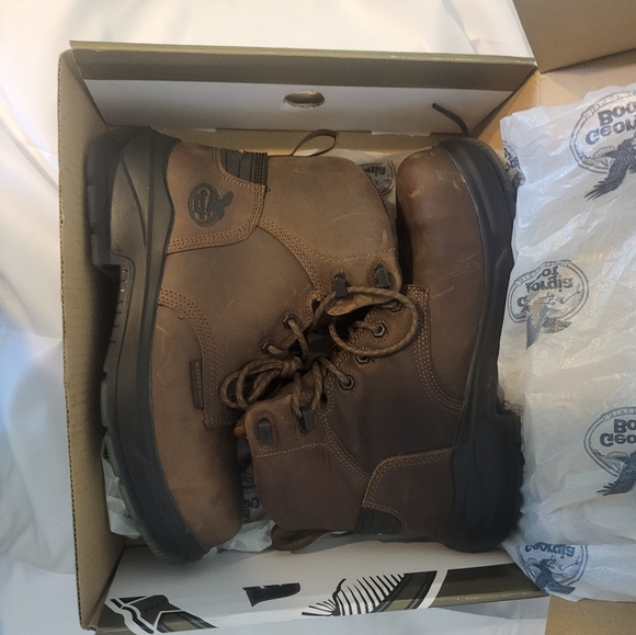 Size 8 1/2 wide color brown. - Picture 4 of 12